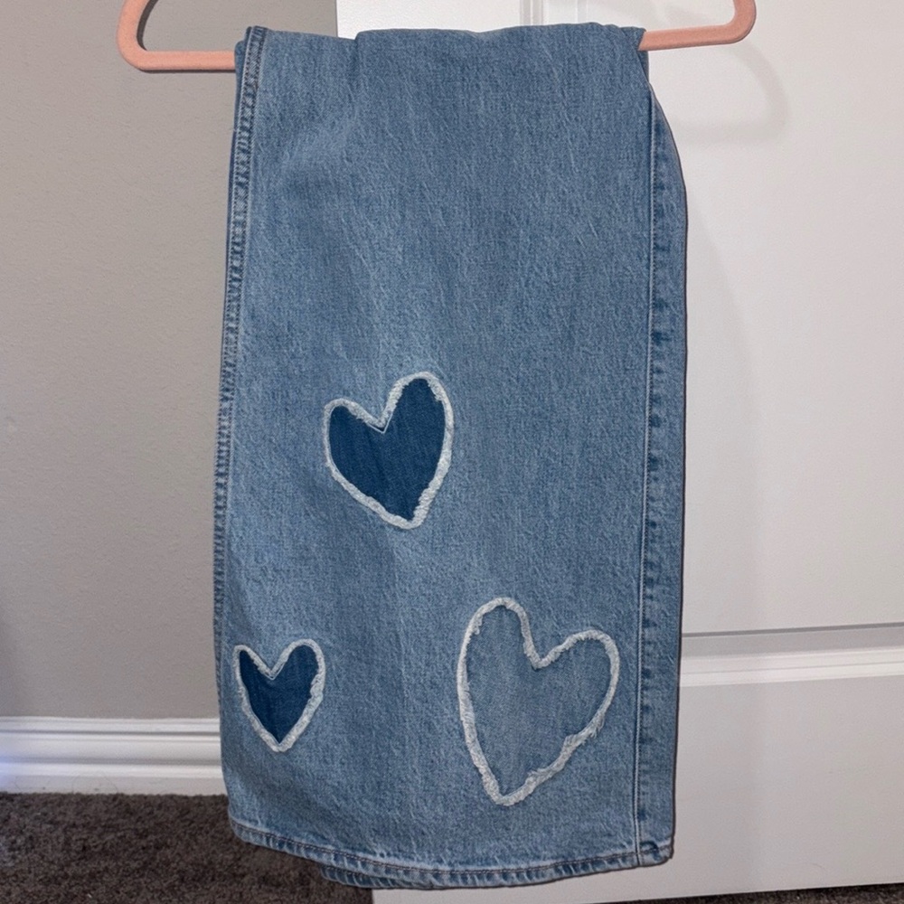 Social Tourist Jeans X Hollister! - Picture 6 of 6